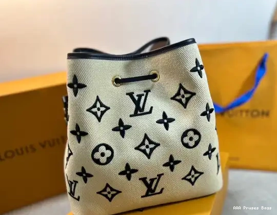 AAA Pruses Bags LOUIS MM NÉONOÉ VUITTON 0517